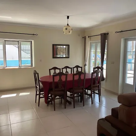 Dorms & Doubles Feriehus Peniche